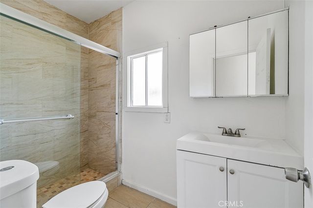 961 W 47th Street, Los Angeles, CA 90037