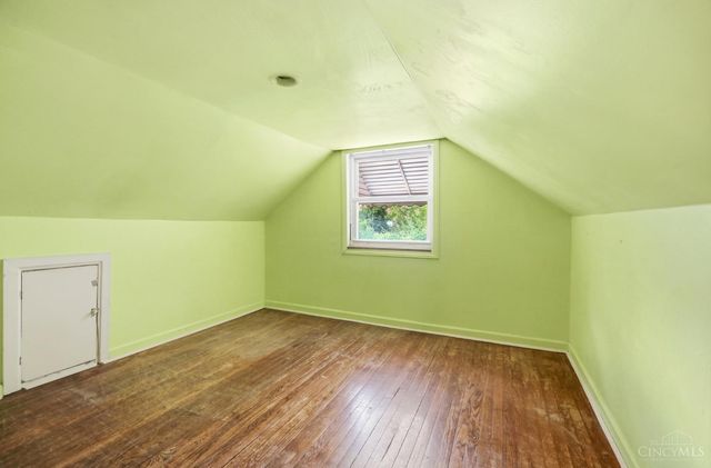 1063 Oak Avenue, Wyoming, OH 45215