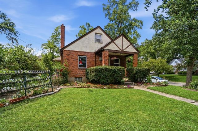 1063 Oak Avenue, Wyoming, OH 45215