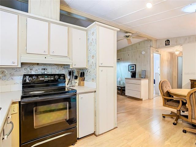 35801 VERDA DRIVE, Zephyrhills, FL 33541