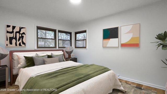 15849 Greenway Drive, Lansing, MI 48906