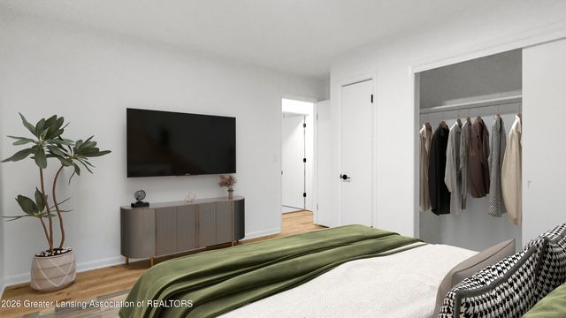 15849 Greenway Drive, Lansing, MI 48906