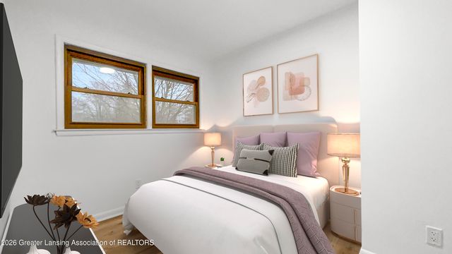 15849 Greenway Drive, Lansing, MI 48906