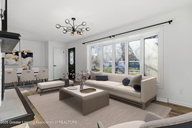 15849 Greenway Drive, Lansing, MI 48906