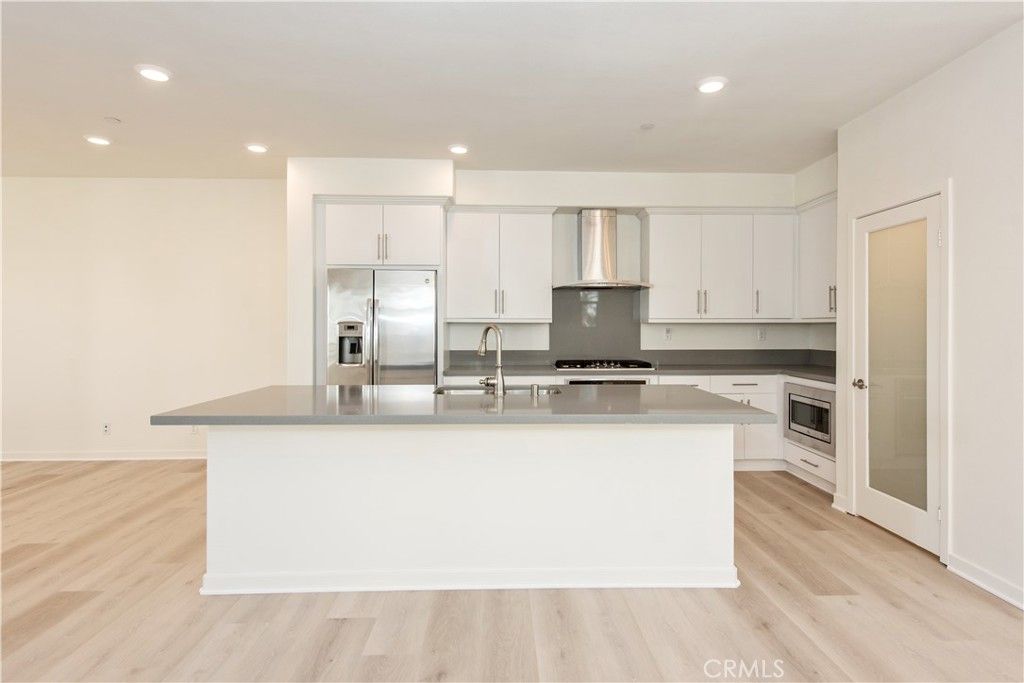 Image 12 of property listing at 150 Fixie, Irvine, CA 92618