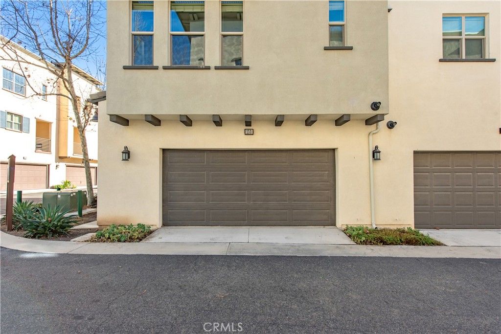 Image 2 of property listing at 150 Fixie, Irvine, CA 92618