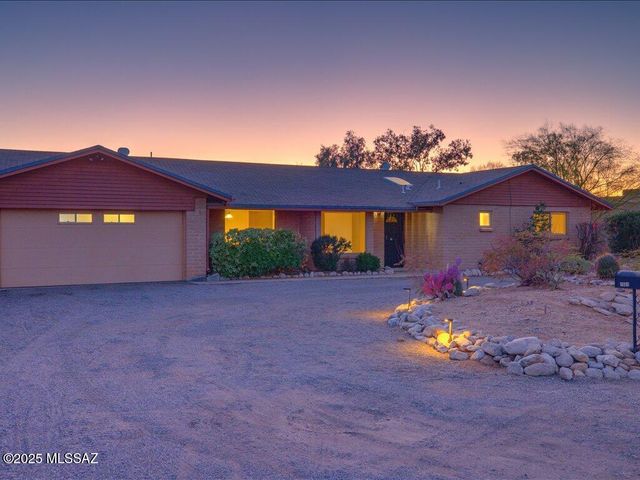 8234 E Big Horn Trail, Tucson, AZ 85750