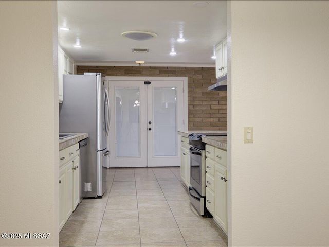 8234 E Big Horn Trail, Tucson, AZ 85750