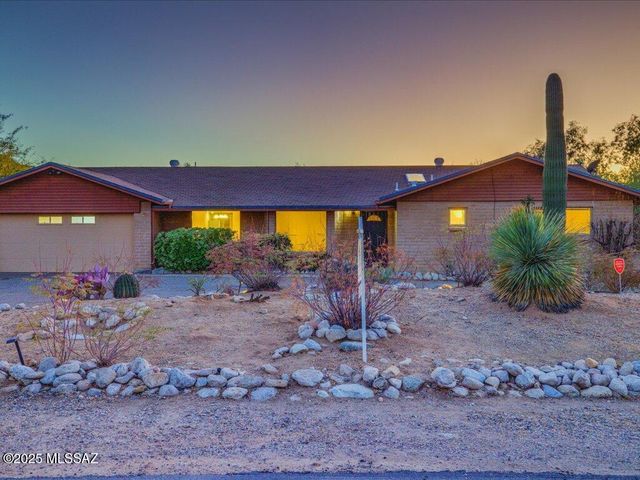 8234 E Big Horn Trail, Tucson, AZ 85750