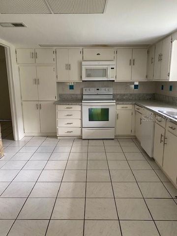 410 E WELCH ROAD, Apopka, FL 32712