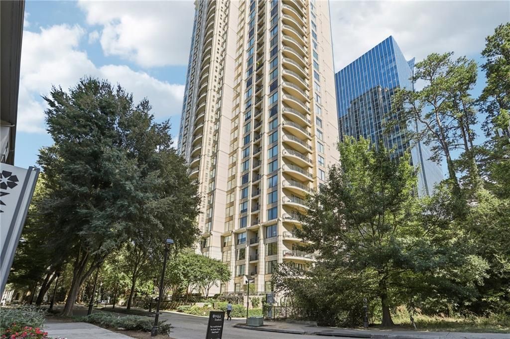 3445 Stratford NE Road 2108, Atlanta, GA 30326