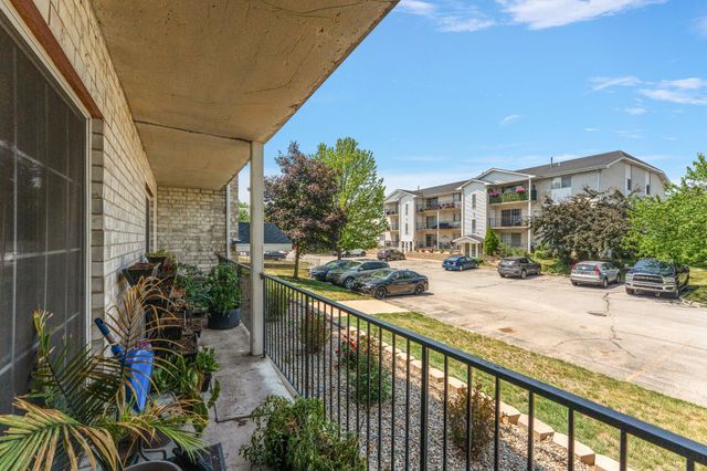 408 Sturdy Road 4a, Valparaiso, IN 46383