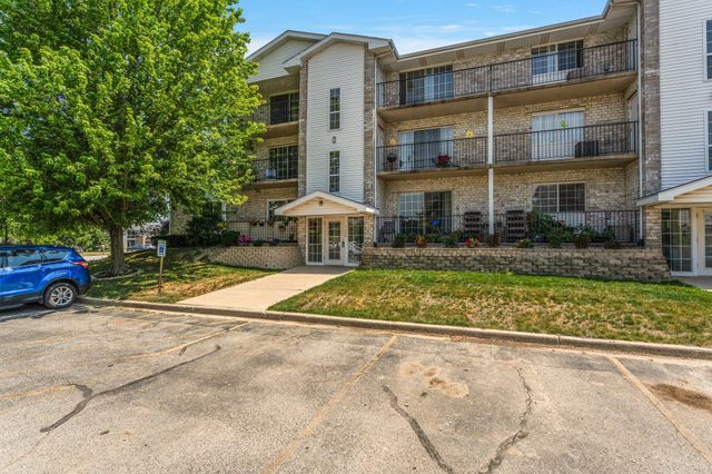 408 Sturdy Road 4a, Valparaiso, IN 46383