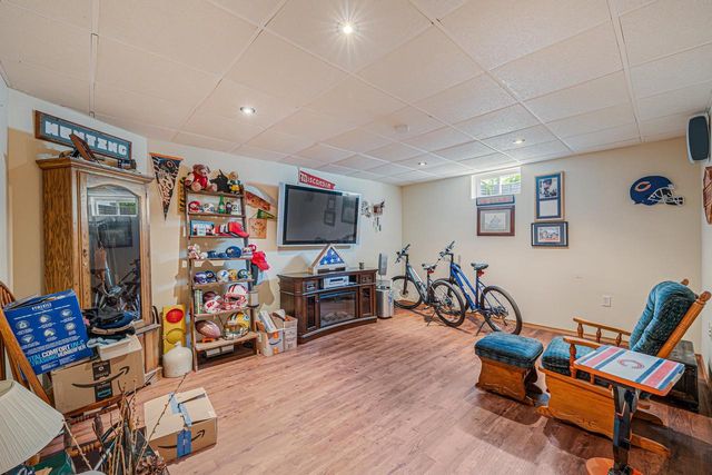 365 LILAC STREET, Oshkosh, WI 54902