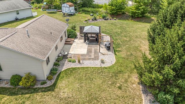 365 LILAC STREET, Oshkosh, WI 54902
