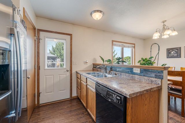 365 LILAC STREET, Oshkosh, WI 54902