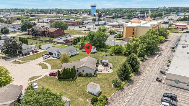 365 LILAC STREET, Oshkosh, WI 54902