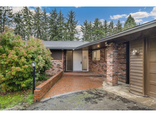 12591 Se STALEY Ave, Damascus, OR 97089