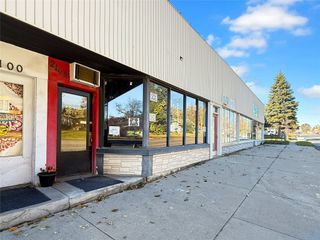 2102 & 2102 1/2 E 14th Street, Des Moines, IA 50316