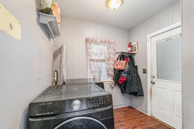 909 Weiss Street, Saginaw, MI 48602