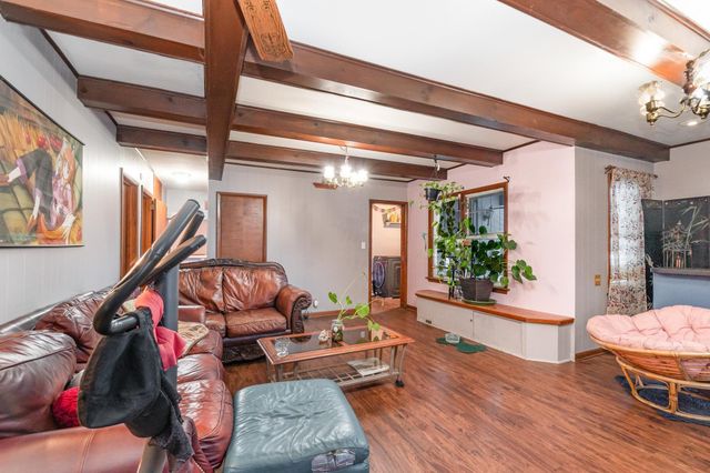 909 Weiss Street, Saginaw, MI 48602