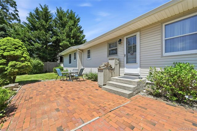 62 Peterborough Drive, Northport, NY 11768
