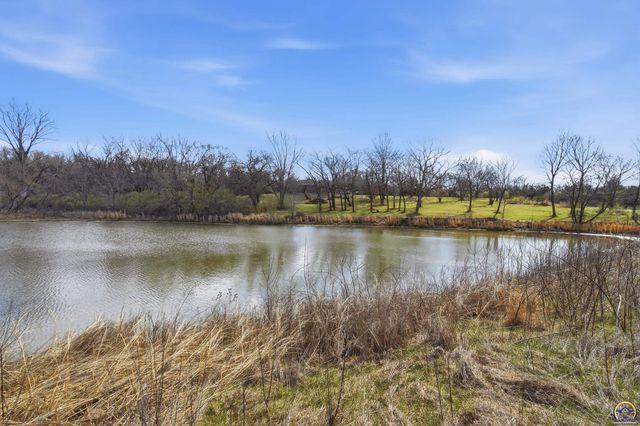 2320 NE 46th ST, Topeka, KS 66617