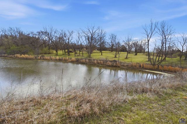 2320 NE 46th ST, Topeka, KS 66617