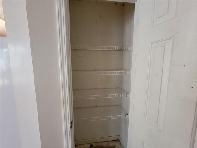 518 Bellingham Drive, Sugar Hill, GA 30518