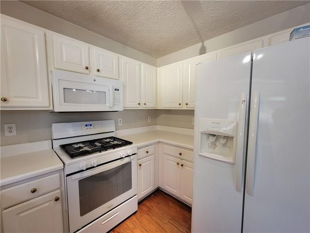 518 Bellingham Drive, Sugar Hill, GA 30518