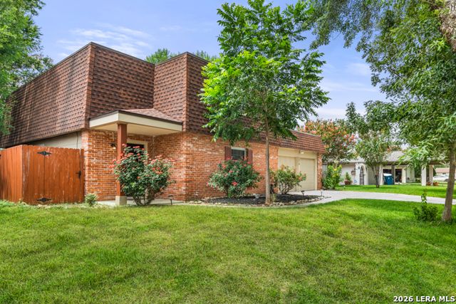 4818 Bill Anders Dr, Kirby, TX 78219