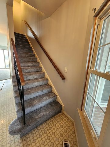 1510 Golfview Court 1510, Glendale Heights, IL 60139