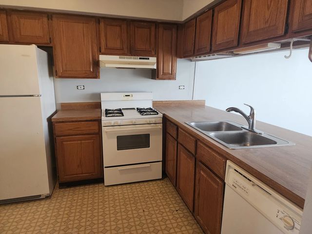 1510 Golfview Court 1510, Glendale Heights, IL 60139