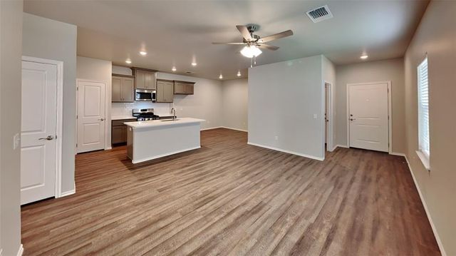 9329 NW 125th Street, Yukon, OK 73099