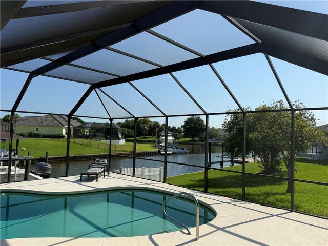 17 CRAZY HORSE COURT, Palm Coast, FL 32137