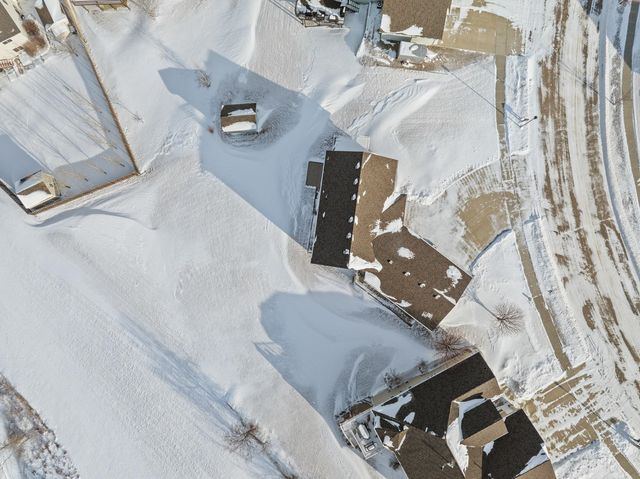 1616 DAKOTA DR SW, Minot, ND 58701