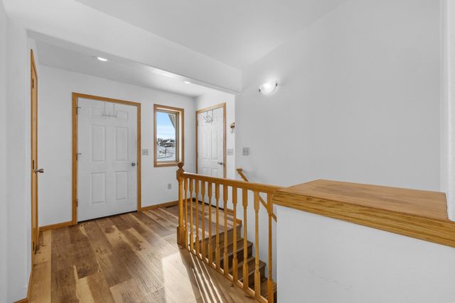 1616 DAKOTA DR SW, Minot, ND 58701