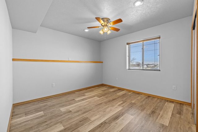 1616 DAKOTA DR SW, Minot, ND 58701