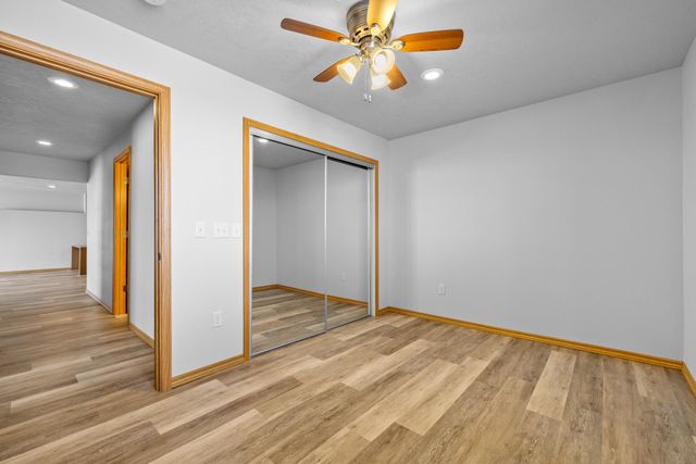 1616 DAKOTA DR SW, Minot, ND 58701