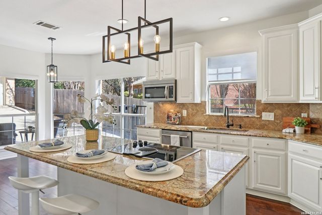 2811 MCCASKEY RIDGE, San Antonio, TX 78258