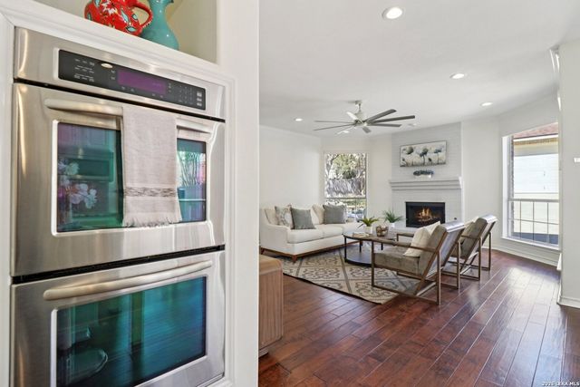 2811 MCCASKEY RIDGE, San Antonio, TX 78258