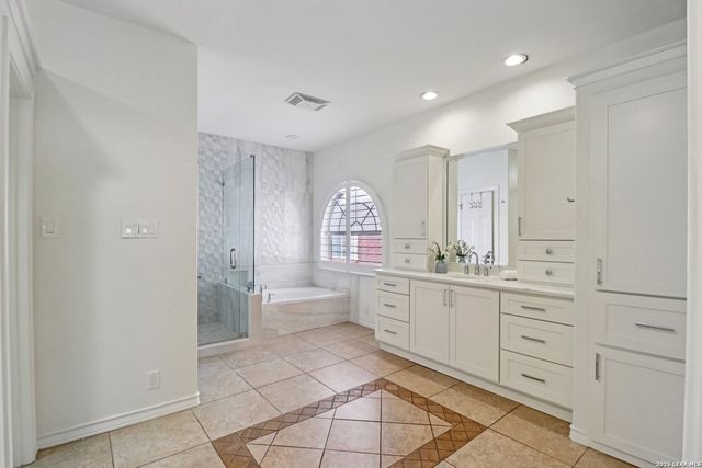 2811 MCCASKEY RIDGE, San Antonio, TX 78258