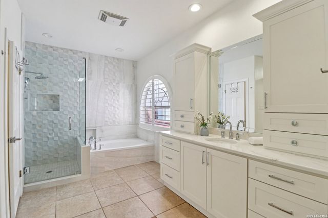 2811 MCCASKEY RIDGE, San Antonio, TX 78258