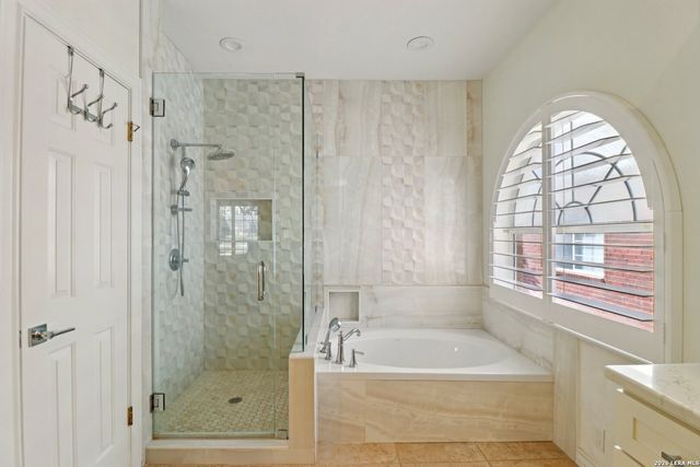 2811 MCCASKEY RIDGE, San Antonio, TX 78258