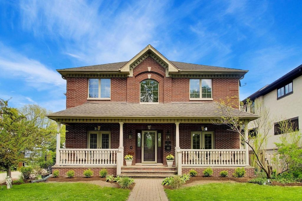 327 S Knight Avenue, Park Ridge, IL 60068