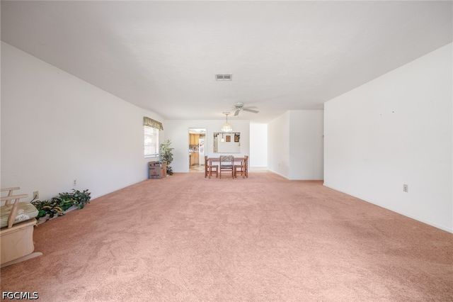 5585 Hamlet LN, Fort Myers, FL 33919