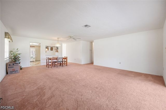 5585 Hamlet LN, Fort Myers, FL 33919