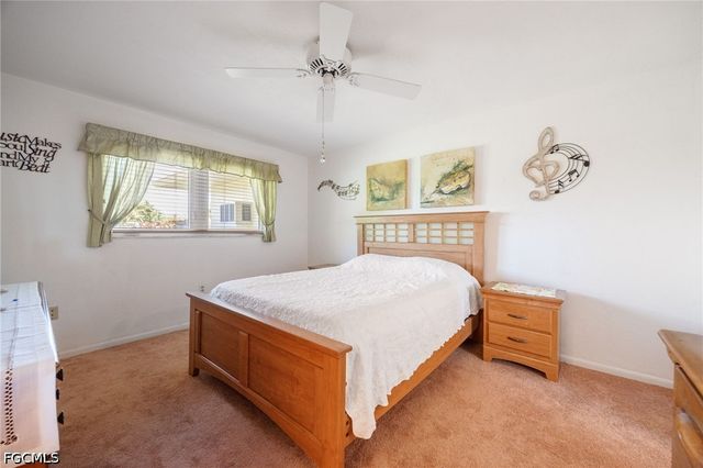 5585 Hamlet LN, Fort Myers, FL 33919