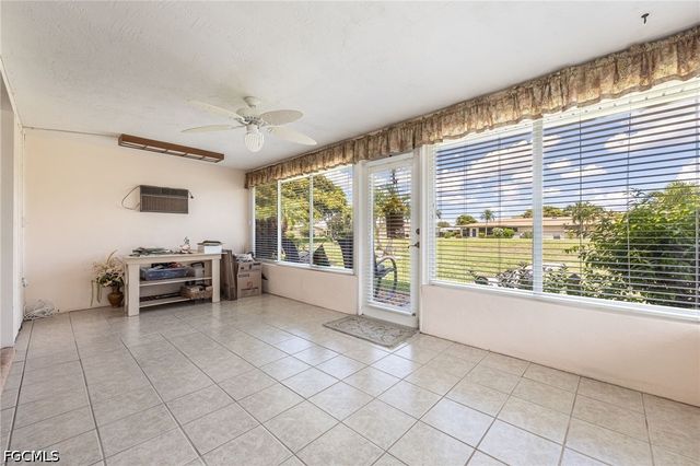 5585 Hamlet LN, Fort Myers, FL 33919