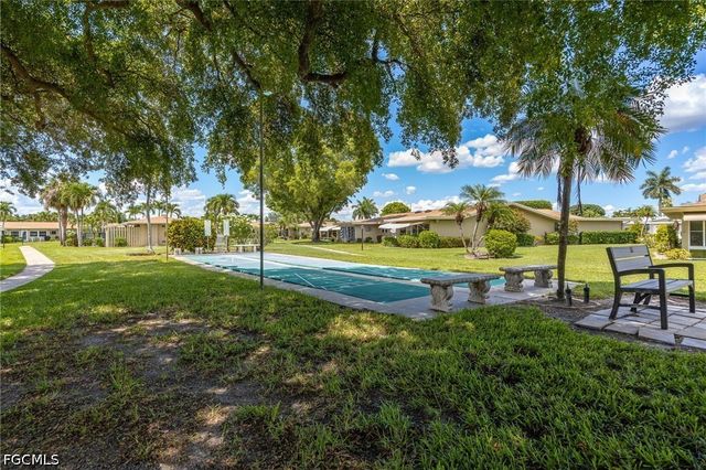 5585 Hamlet LN, Fort Myers, FL 33919